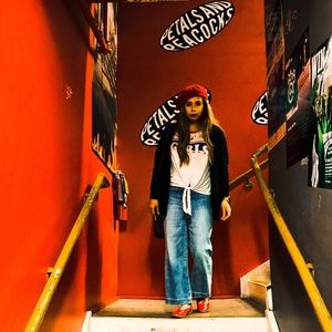 Meet your Posher, Liza